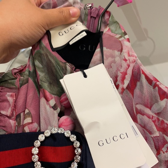 💗$10,000 Gucci Ruffle Floral Dress💗 - Picture 2 of 7